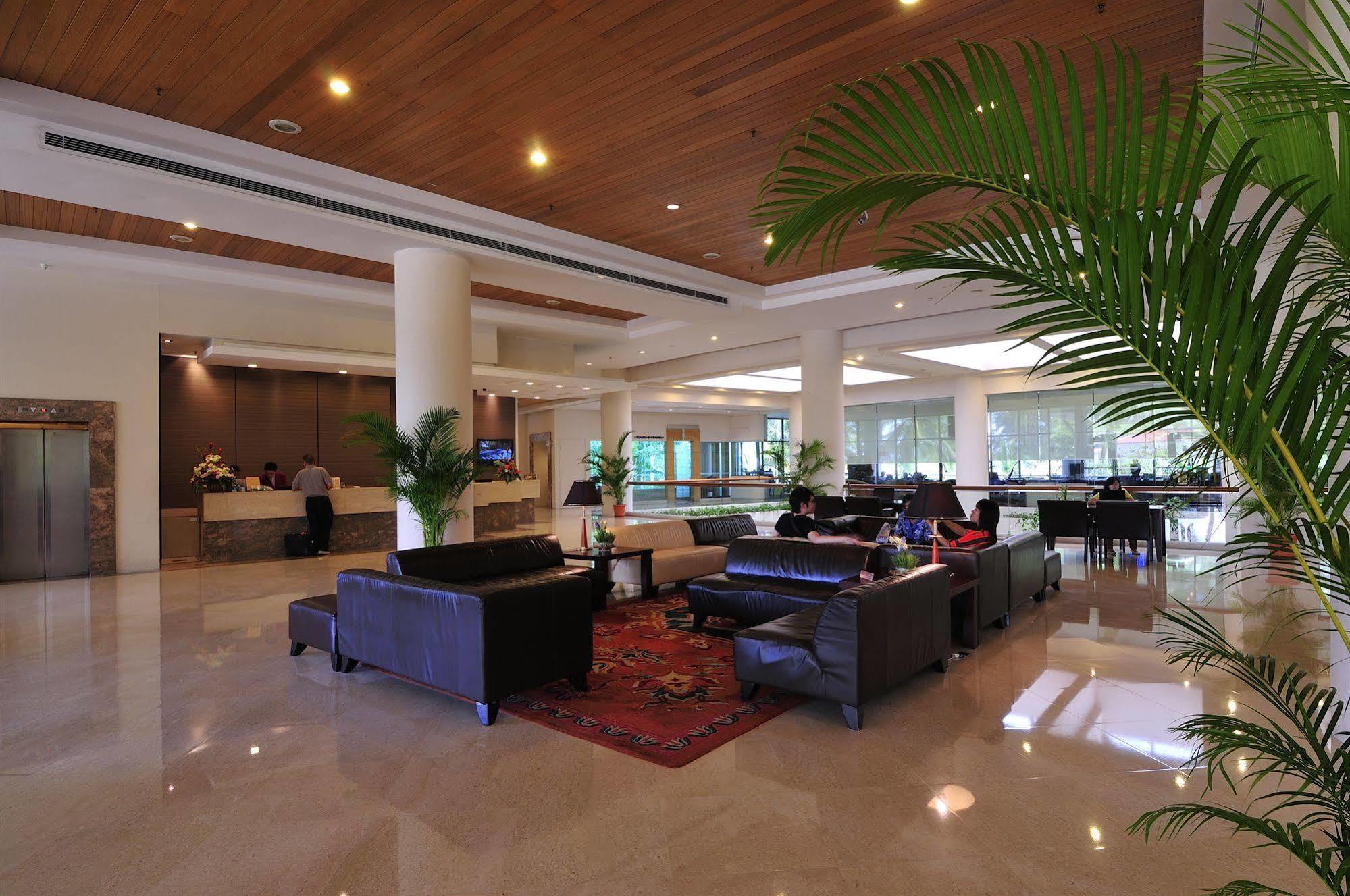 Parkcity Everly Hotel Miri Exterior photo